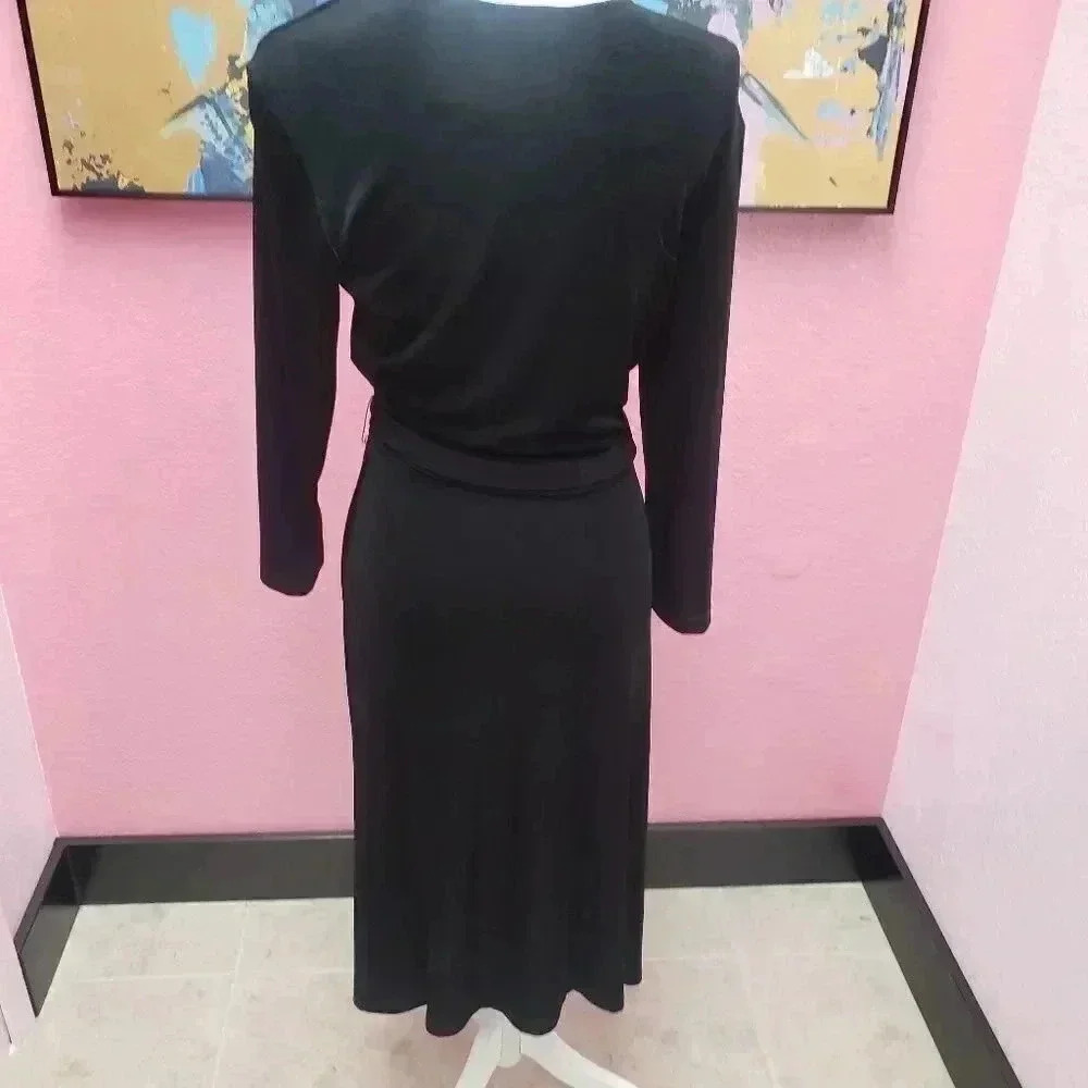 Chico's Travelers Size 1 Faux Wrap Dress with Tie - Picture 2 of 7